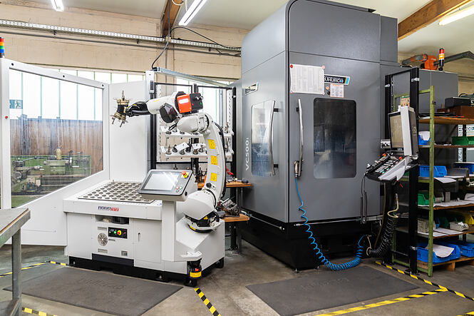 HURCO VC500i mit Robojob Automation